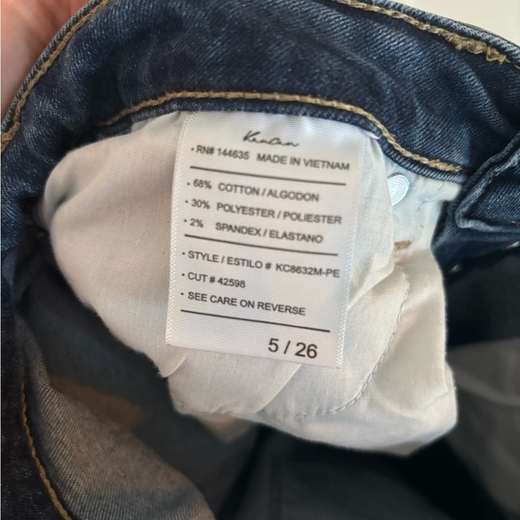 KanCan Estilo High Rise Flare Leg Jeans Size 26 petite Wash Stretch - Picture 3 of 5